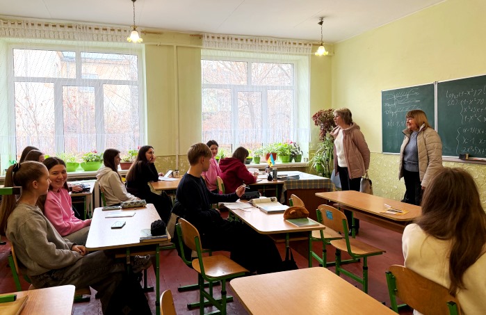 зустріч з випускними класами